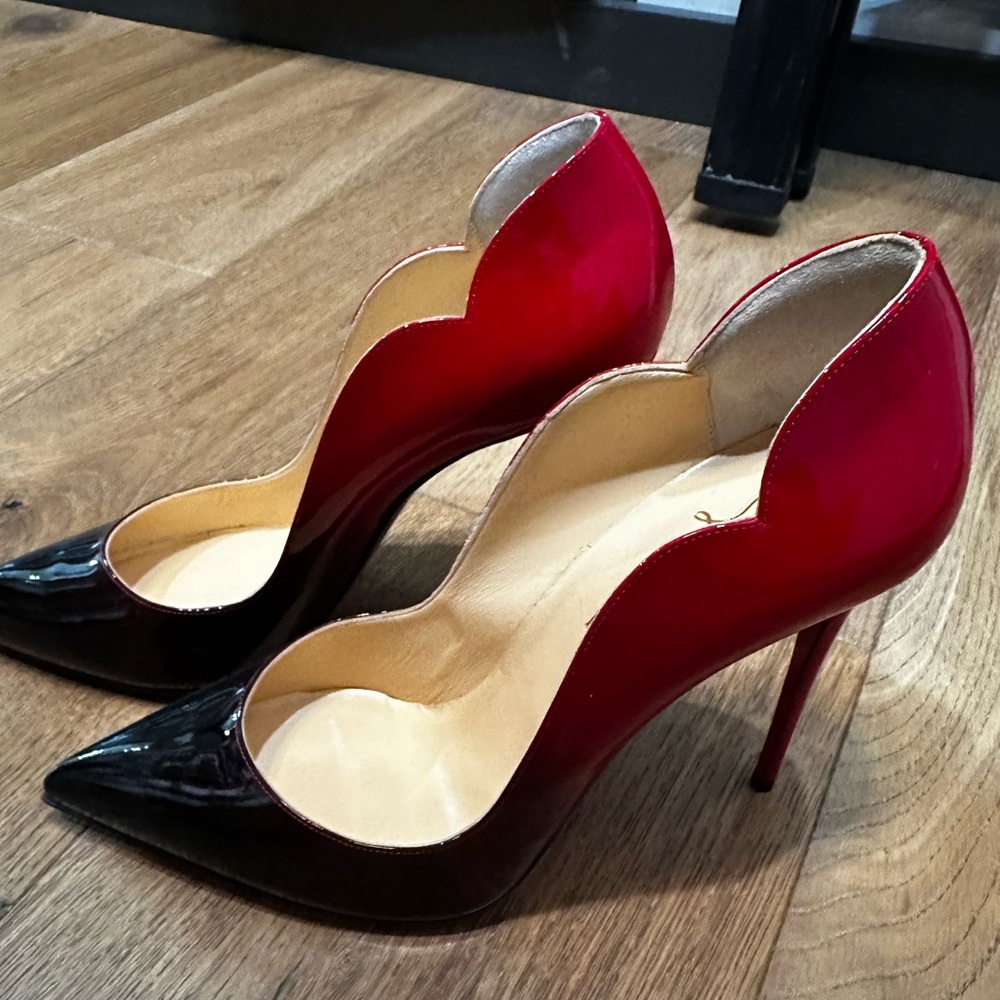 Christian louboutin Hot Chick 100 size 41